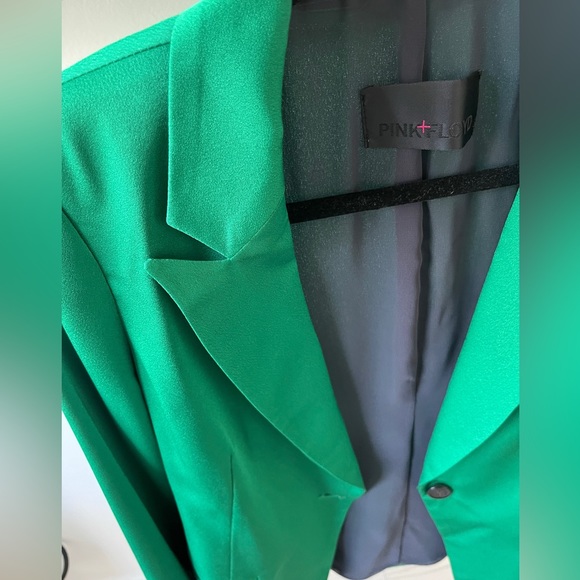 Green silk jacket - Picture 3 of 3